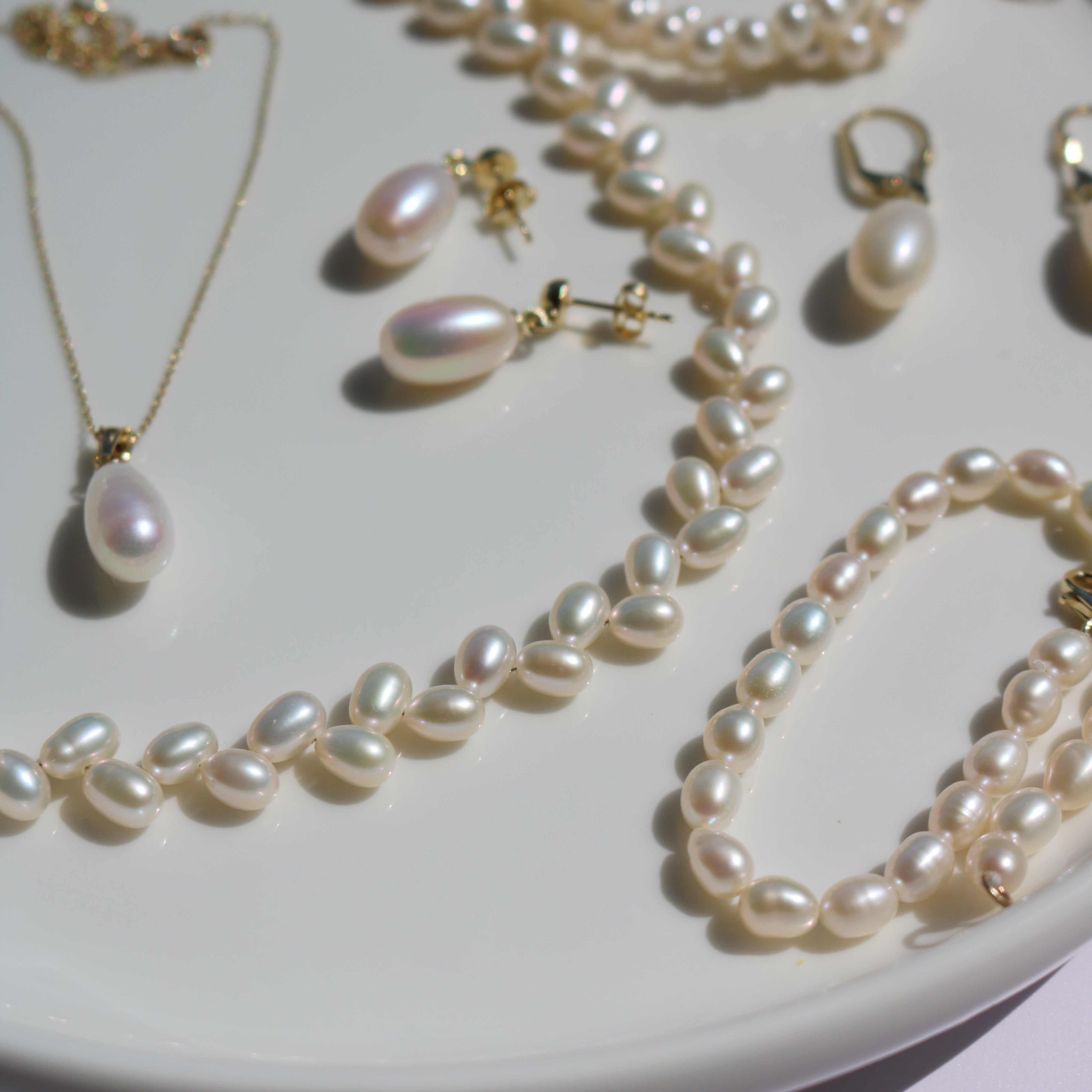 bijuterii perle naturale aur 14K cadou elegant pentru femei - Royal Pearls