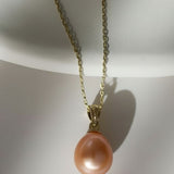 Pandantiv din aur 14K cu perlă naturală roz 8.5-9 mm Lira