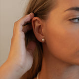 Cercei stud din aur 14K cu perle de cultură champagne 7–7,5 mm