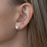 cercei stud perle naturale albe 8-9mm aur 14k detaliu - royal pearls