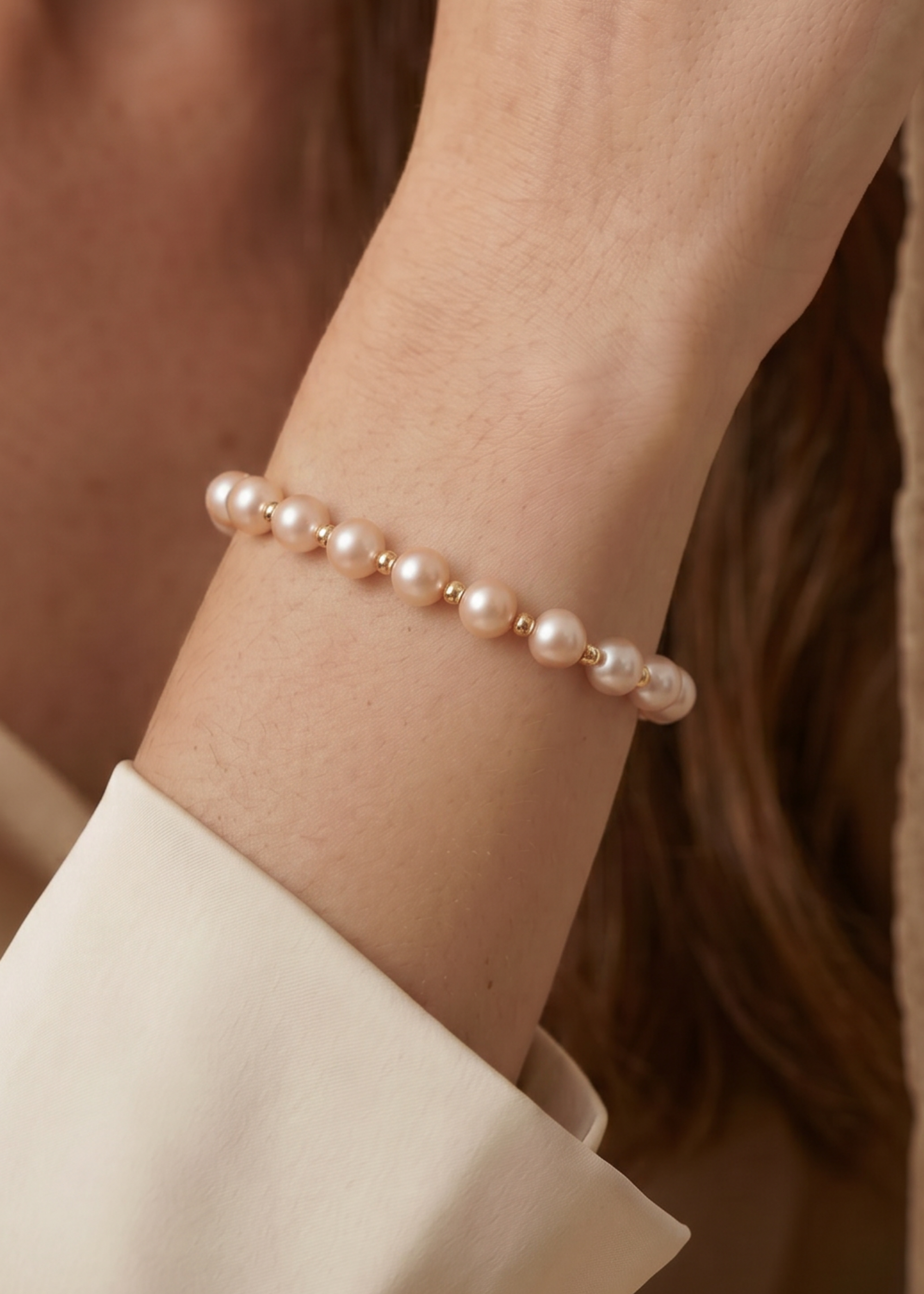 Brățară Aur 14K cu Perle Naturale Roz 5-6mm și Bile Aur — Rose Dorée - brățară perle naturale aur 14K - Royal Pearls