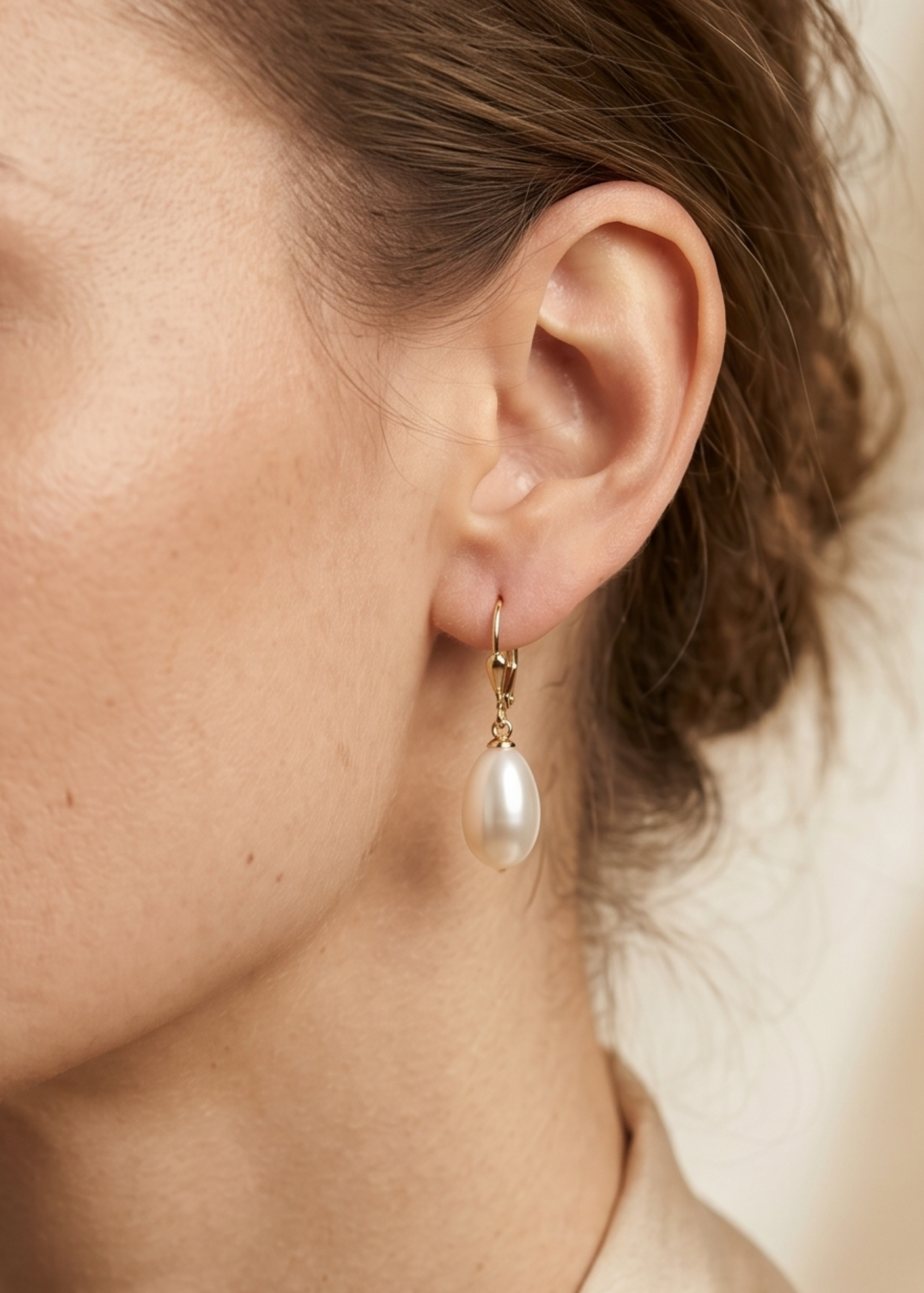 Cercei Aur 14K cu Perle Naturale Albe Lacrimă 8-9mm Tortița — Catherine - cercei perle naturale aur 14K - Royal Pearls