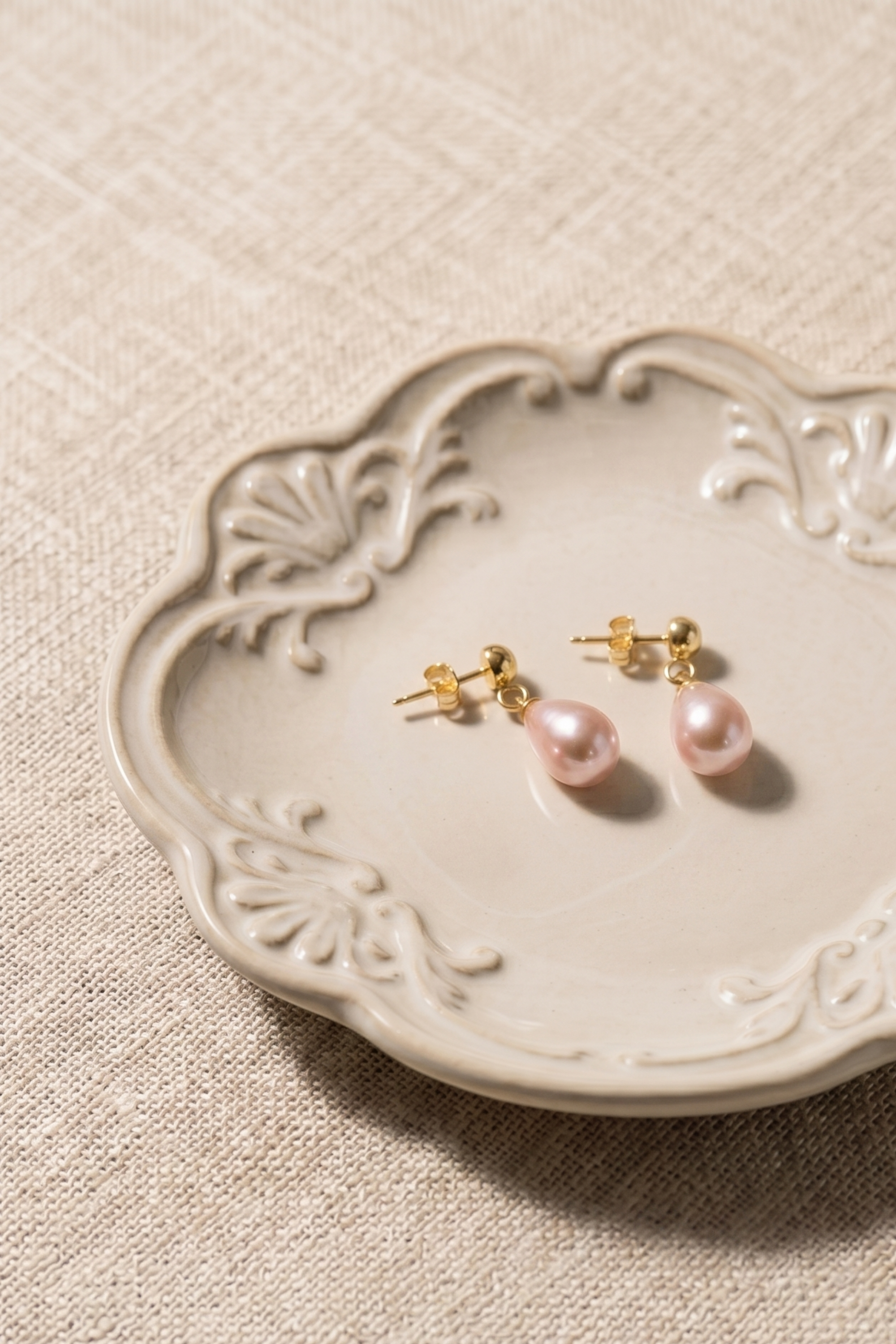 cercei perle naturale roz lacrima 8-9mm tija aur 14k prezentare - lady d - royal pearls