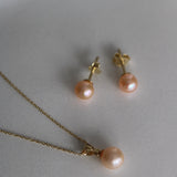 Cercei stud din aur 14K cu perle de cultură roz 7.5–8 mm