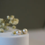 Cercei stud din aur 14K cu perle de cultură champagne 8.5–9 mm