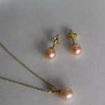 Cercei stud eleganți cu perle naturale de cultură roz