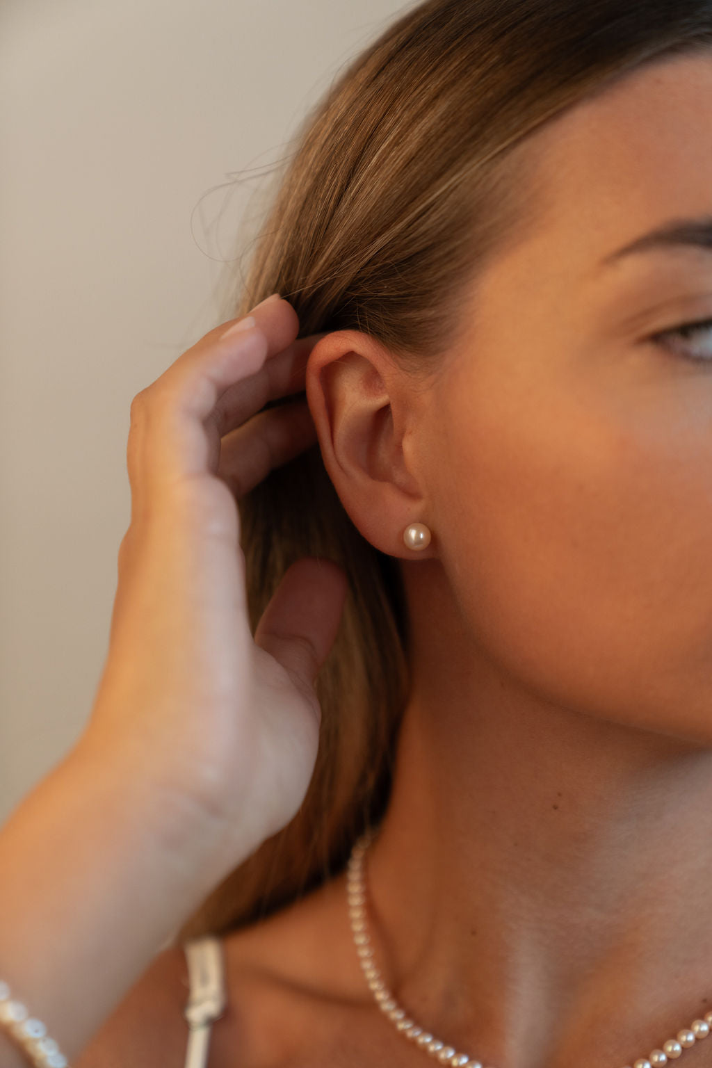 cercei_cu_perla_de_cultura_alba_si_aur_14k