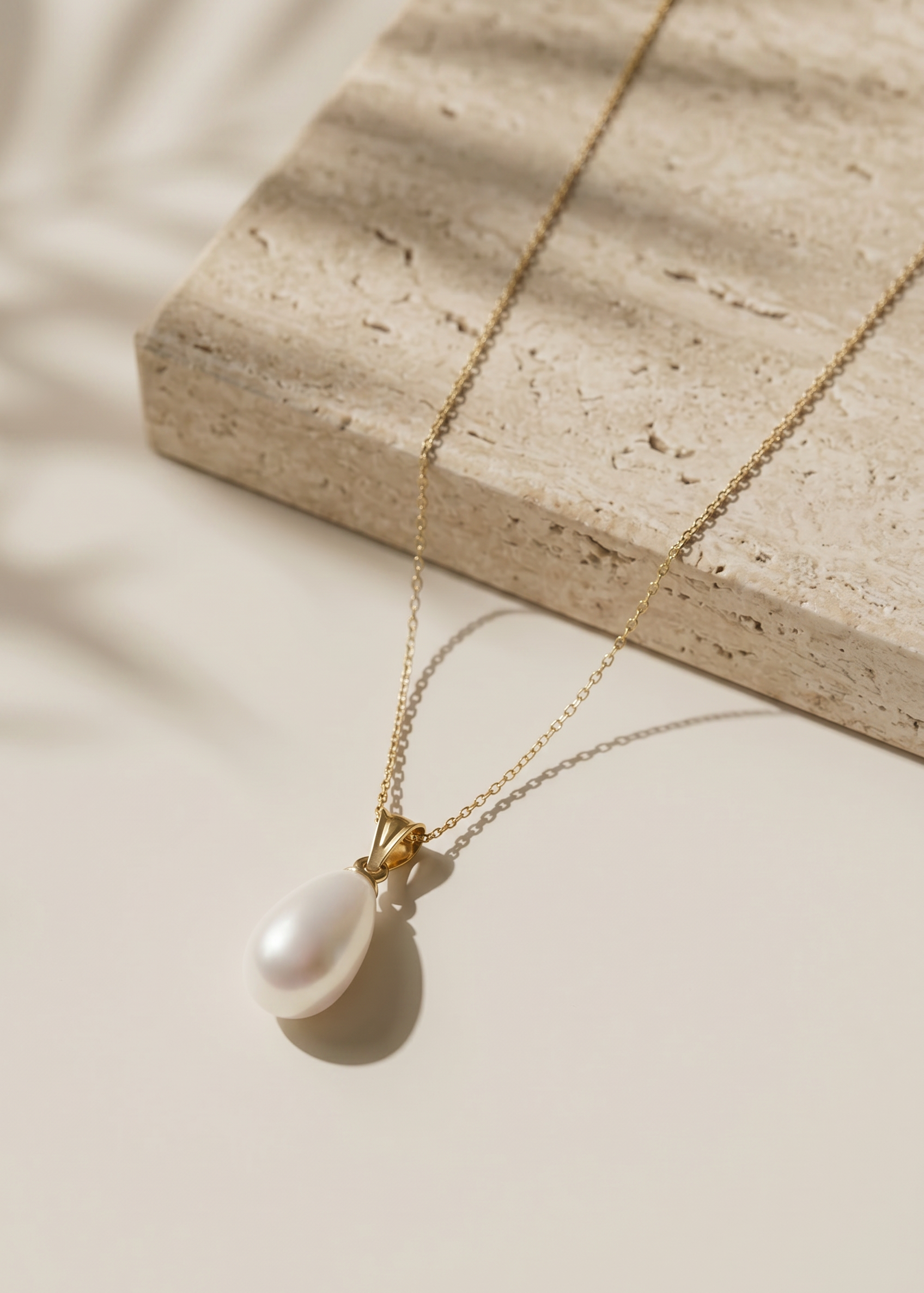 Colier Aur 14K cu Perlă Naturală Albă Lacrimă 8-9mm — Amira - colier perle naturale aur 14K - Royal Pearls