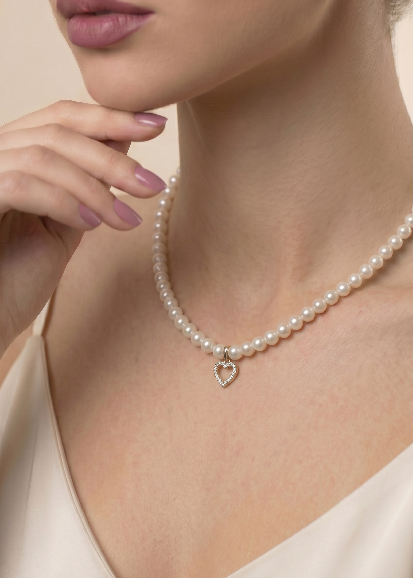 Colier Aur 14K cu Perle Naturale Albe 5-6mm și Pandantiv Inimă — Lumin Heart - colier perle naturale aur 14K - Royal Pearls