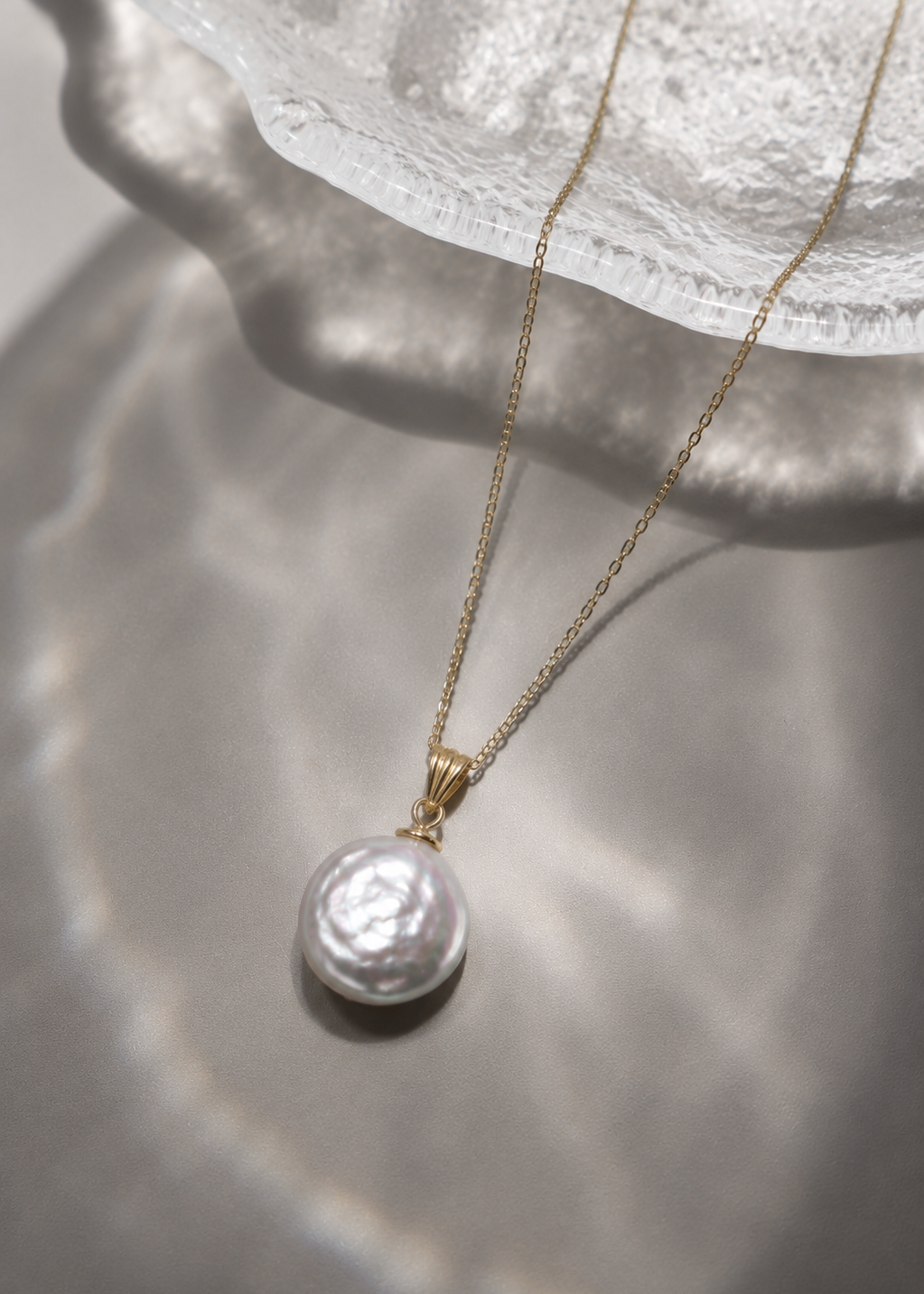Pandantiv Aur 14K cu Perlă Naturală Albă Keshi — Alba detaliu - pandantiv perla naturala aur 14K - Royal Pearls