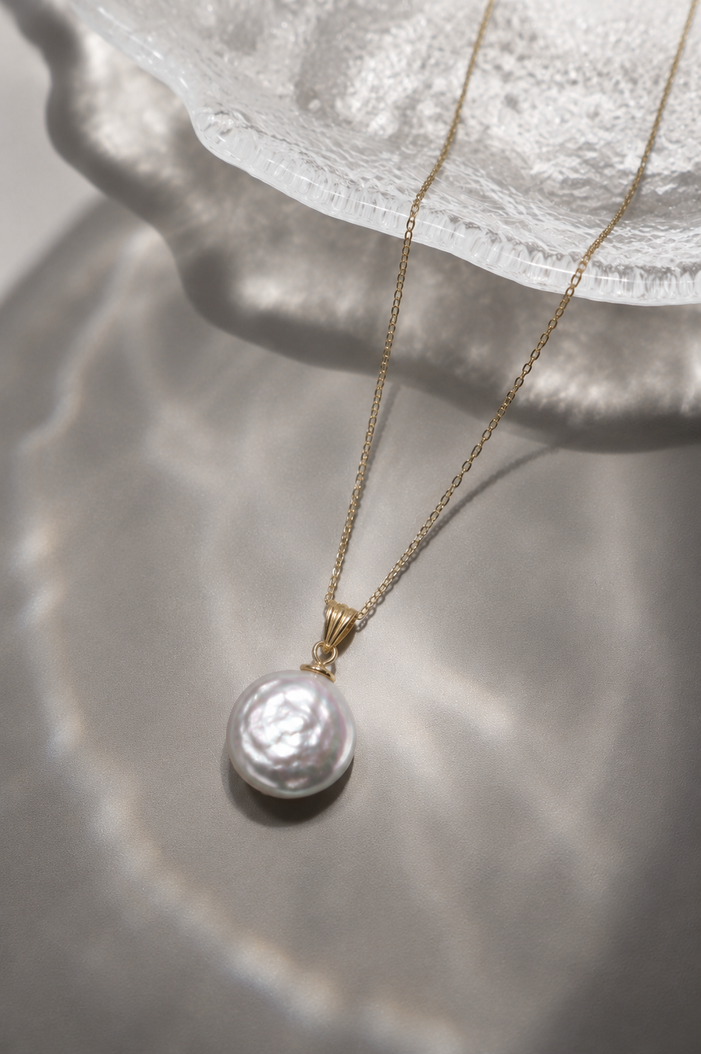 Colier Aur 14K cu Perlă Naturală Keshi Albă — Alba detaliu - colier perle naturale aur 14K - Royal Pearls