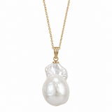 Colier Aur 14K cu Perlă Naturală Baroc — Victoria unghi lateral - colier perle naturale aur 14K - Royal Pearls