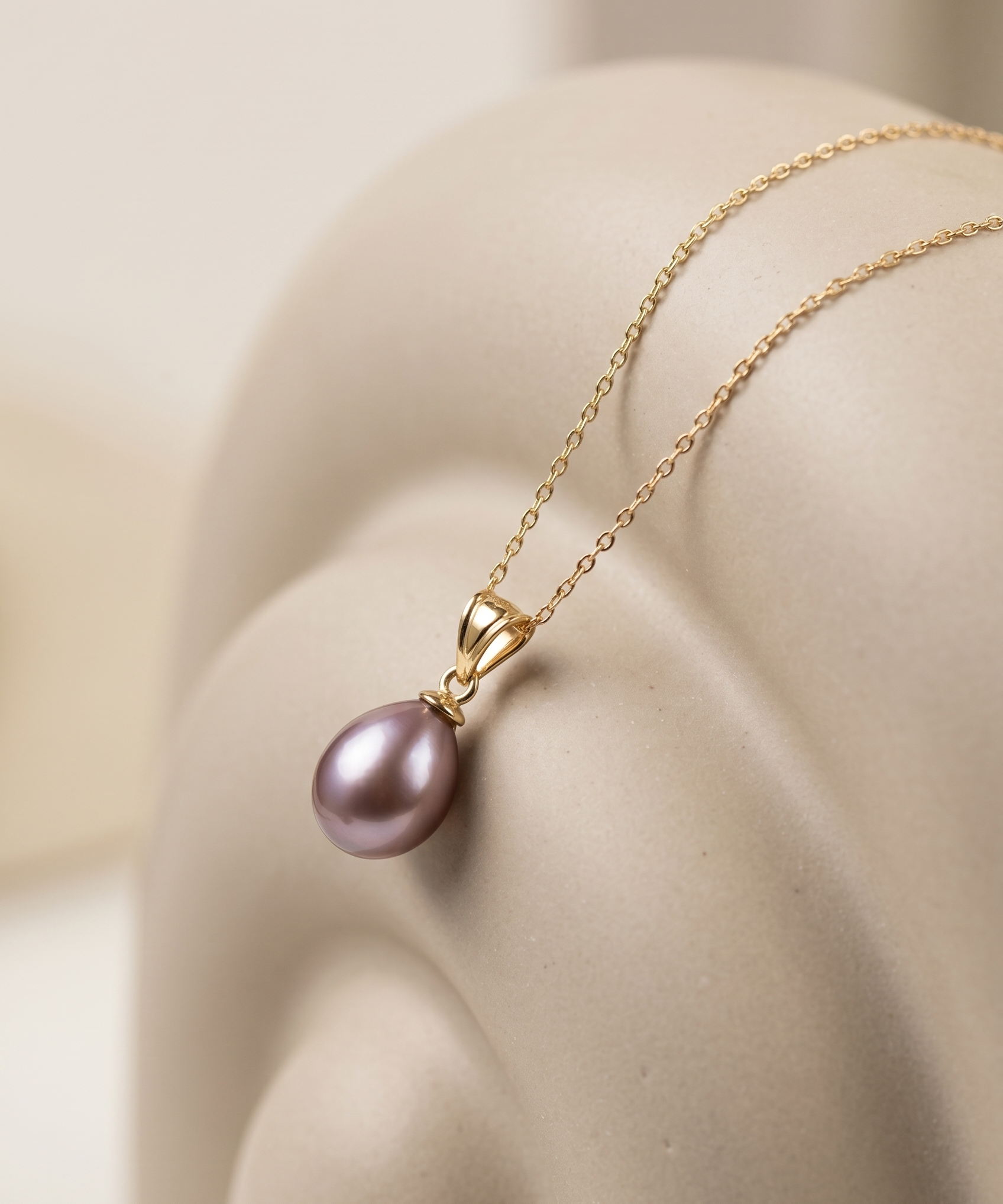 Pandantiv Aur 14K cu Perlă Naturală Mov Lacrimă 8-9mm — Nova