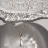 Pandantiv Aur 14K cu Perlă Naturală Albă Keshi — Noelle detaliu - pandantiv perla naturala aur 14K - Royal Pearls