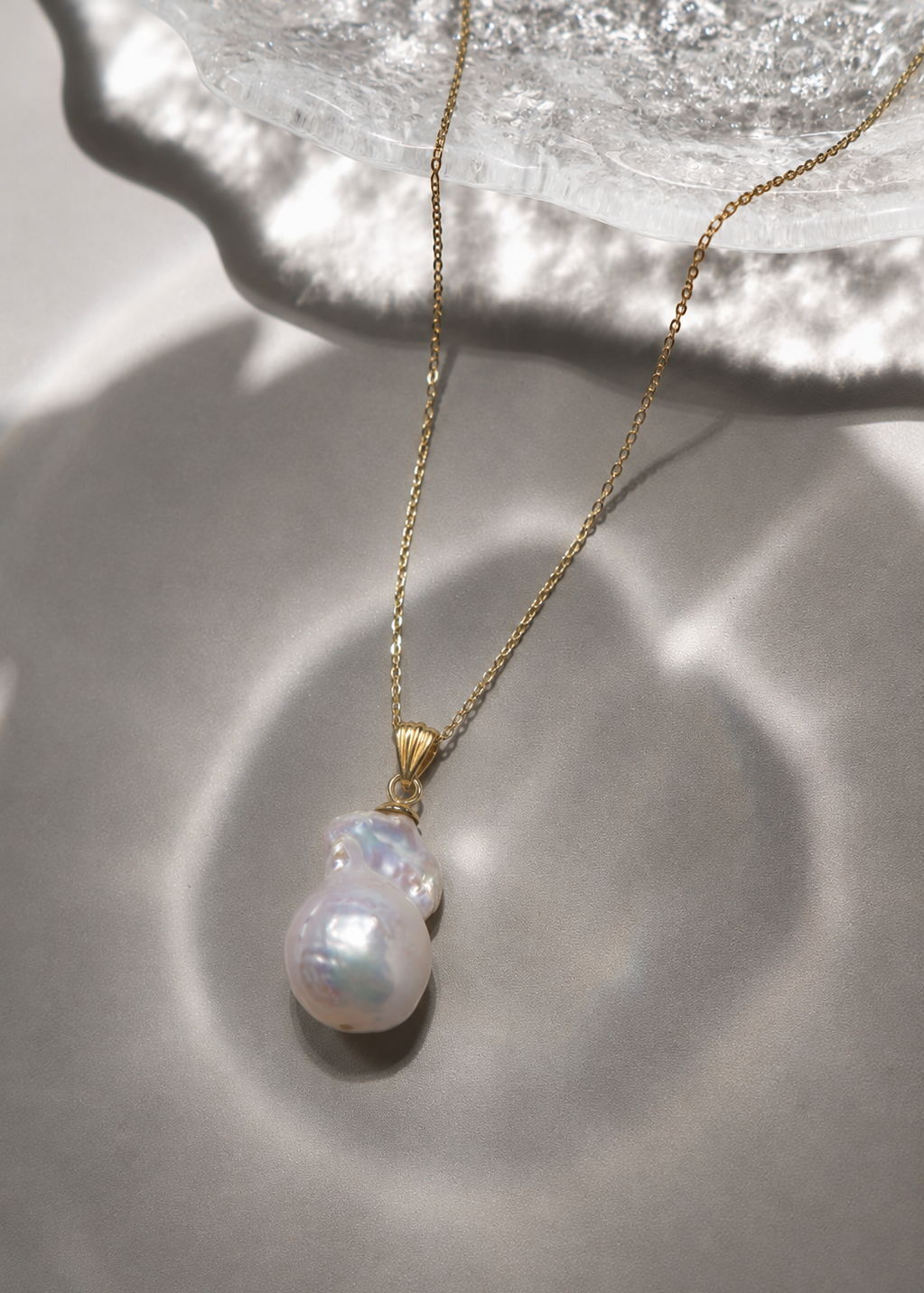 Colier Aur 14K cu Perlă Naturală Baroc — Victoria detaliu - colier perle naturale aur 14K - Royal Pearls