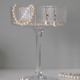cercei perle naturale albe lacrima 8-9mm tortita aur 14k prezentare - elisabeth - royal pearls