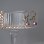 cercei perle naturale mov lacrima 8-9mm aur 14k prezentare - sophie - royal pearls