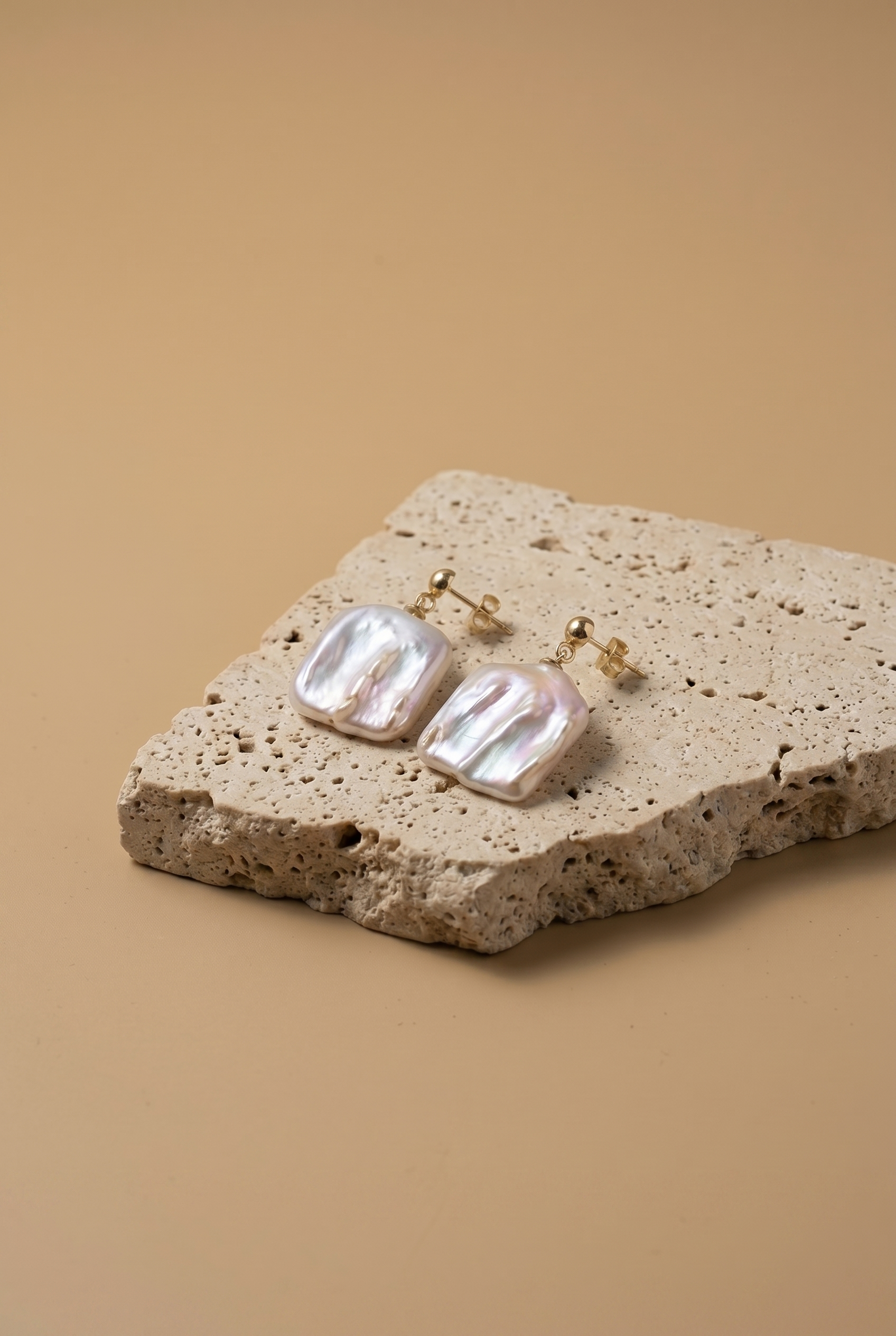 cercei perle keshi naturale aur 14k prezentare - marina - royal pearls