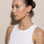 cercei perle naturale albe lacrima 8-9mm tortita aur 14k lifestyle - josephine - royal pearls