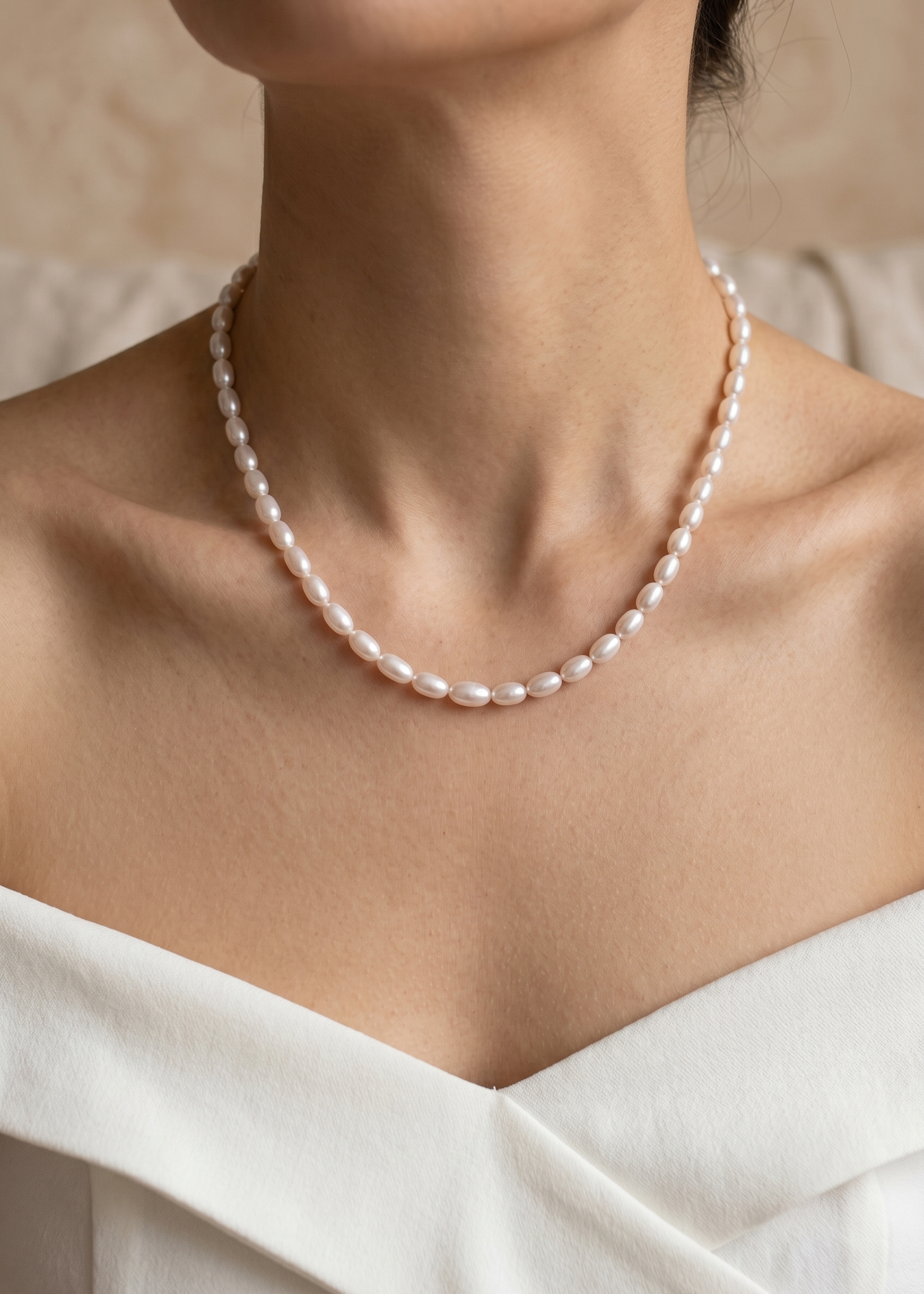 Colier Aur 14K cu Perle Naturale Albe Ovale 5-6mm — Luna - colier perle naturale aur 14K - Royal Pearls