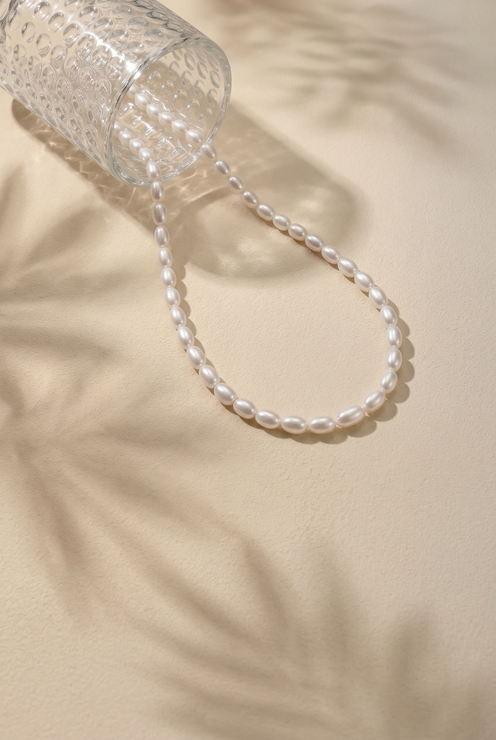 colier perle naturale albe ovale 5-6mm aur 14k prezentare - luna - royal pearls